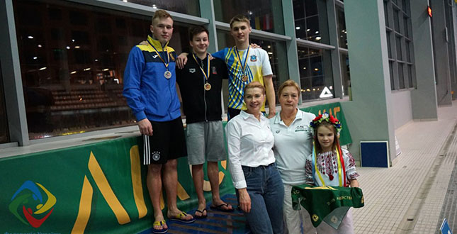 Подільські спортсмени здобули перемогу на Кубку України зі стрибків у воду