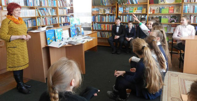До Всесвітнього дня водних ресурсів в бібліотеці ім. Ю. Збанацького провели літературно-екологічний круїз для школярів (фото)
