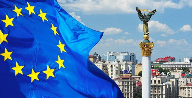 День Європи – 2018 відсвяткують у Києві фестивалем світла, тижнем мистецтва, масовим велопробігом і вільним доступом до столичних музеїв