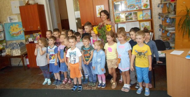 Вихованці дитячого садка № 563 завітали до бібліотеки ім. Ю.Збанацького (фото)