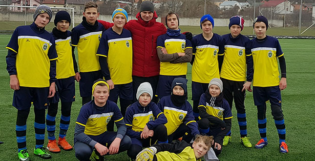 Юні футболісти Подільського району взяли участь у турнірі з футболу «Галицька зима 2018» (фото)